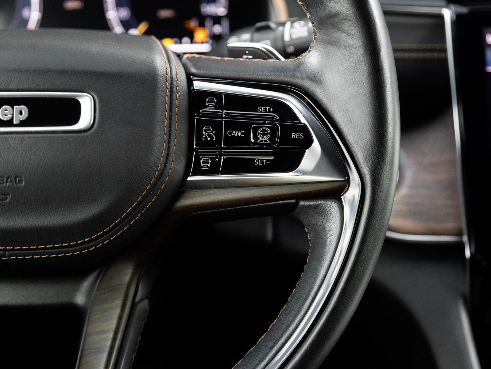 2022 Jeep Grand Cherokee L Summit