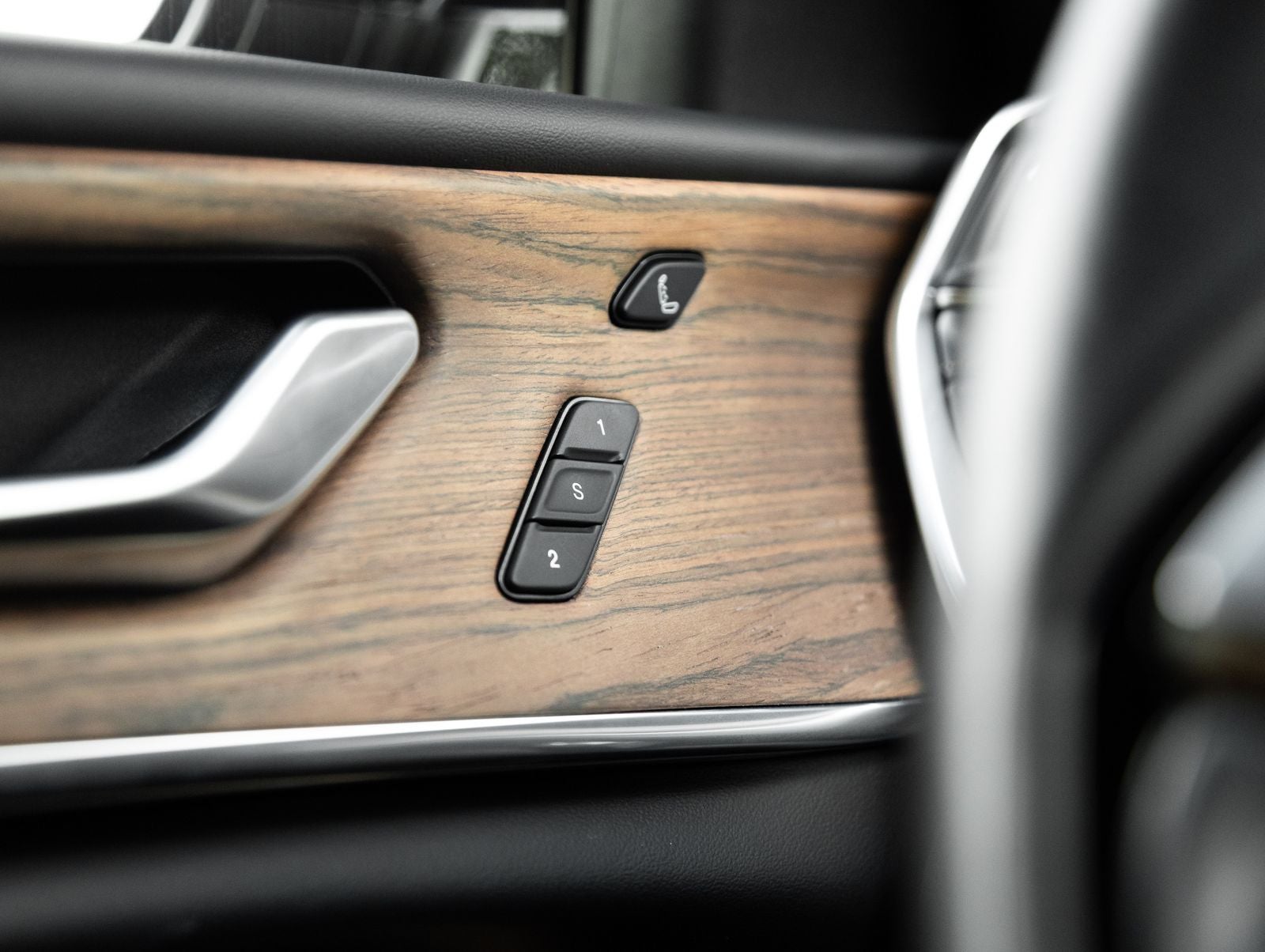 2022 Jeep Grand Cherokee L Summit