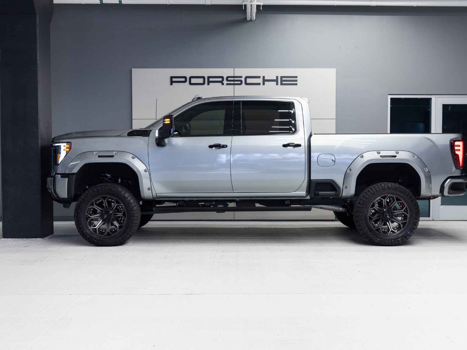 2024 GMC Sierra 2500HD Denali