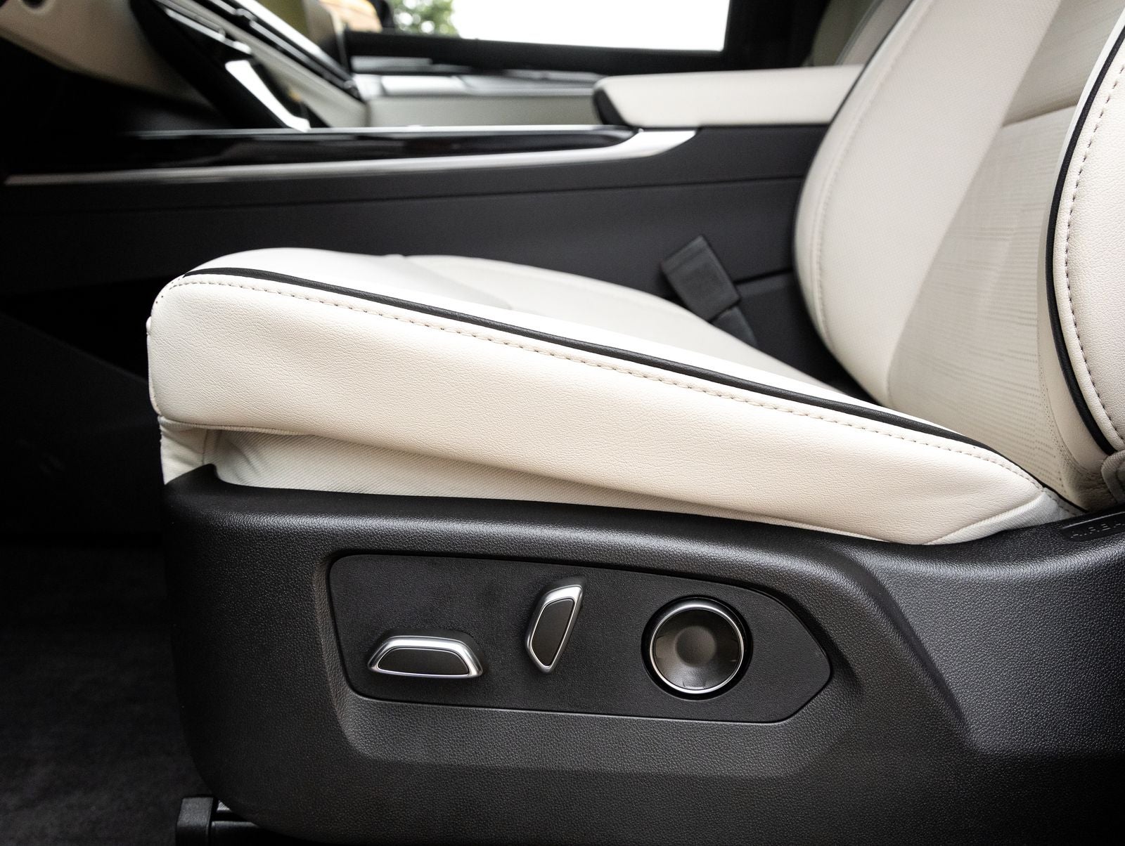 2026 Cadillac Escalade 4WD Sport