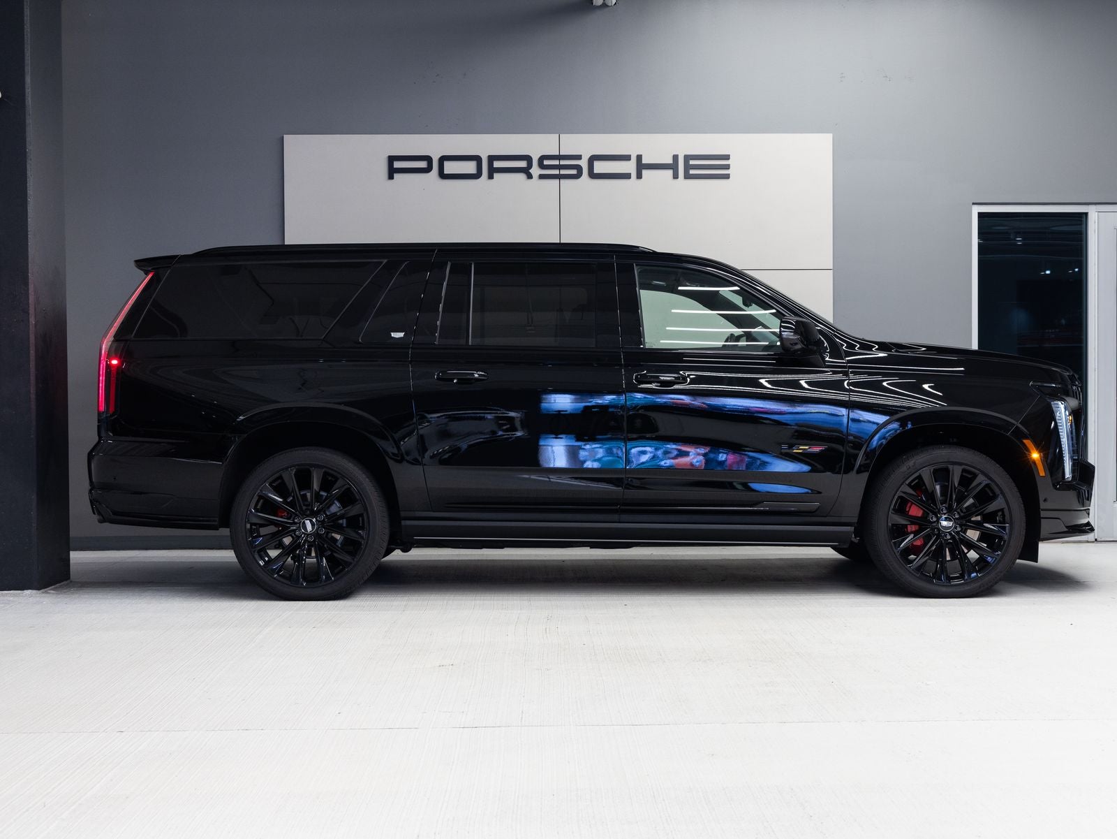 2026 Cadillac Escalade ESV AWD V-Series