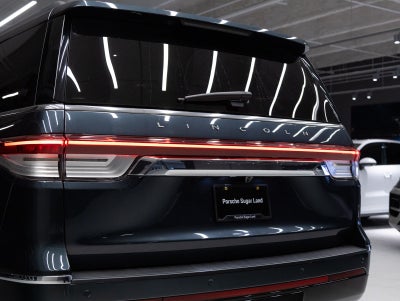 2022 Lincoln Navigator L Reserve