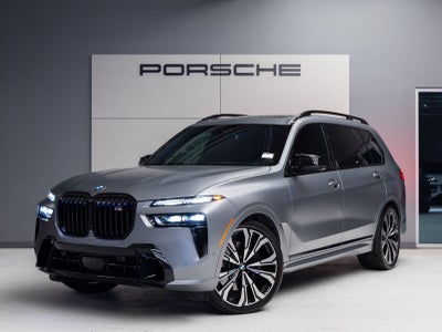 2025 BMW X7 M60i