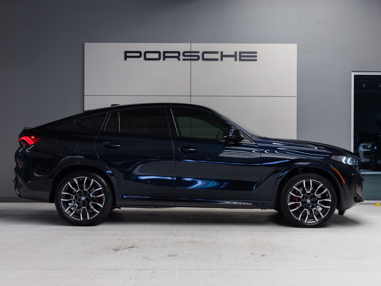 2024 BMW X6 xDrive40i