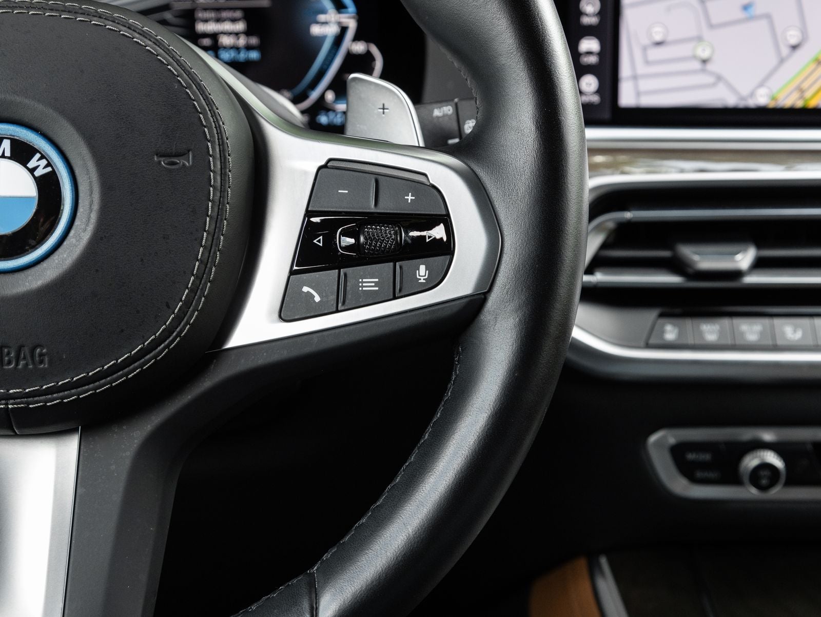 2023 BMW X5 xDrive45e