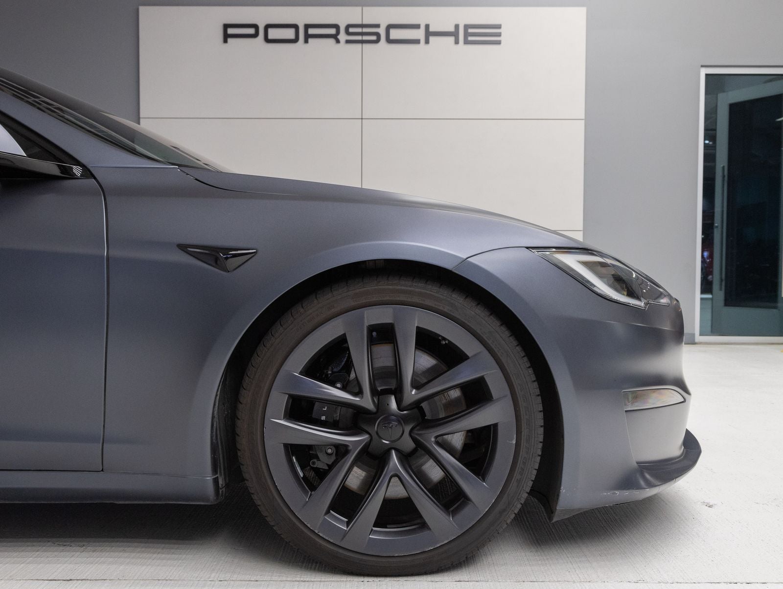 2023 Tesla Model S Base