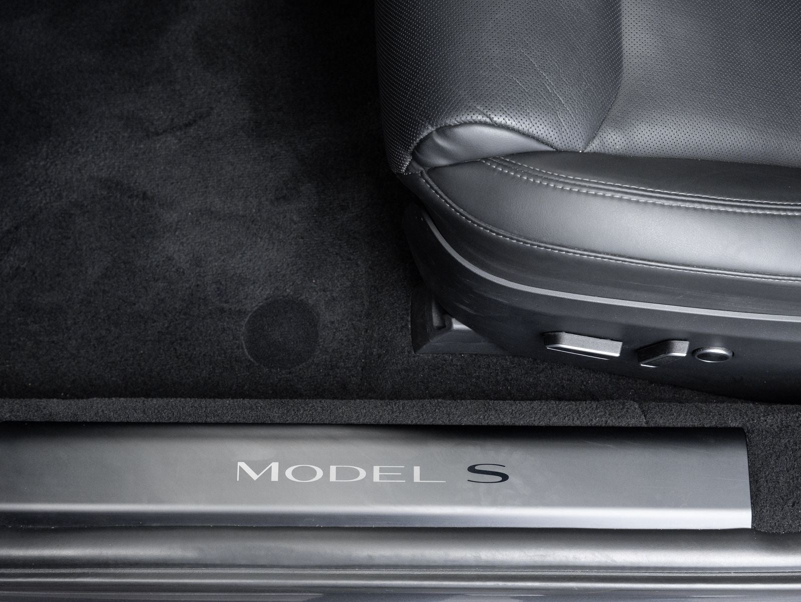 2023 Tesla Model S Base