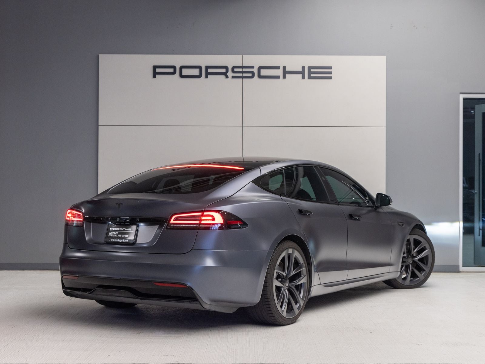 2023 Tesla Model S Base