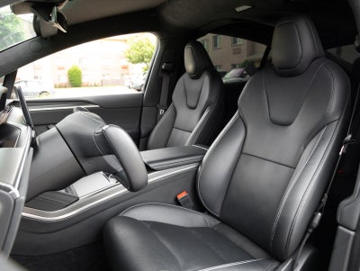 2023 Tesla Model X Plaid