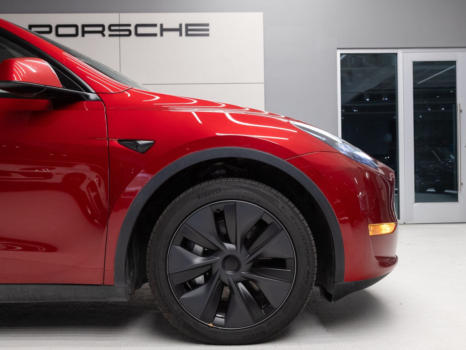 2024 Tesla Model Y Base