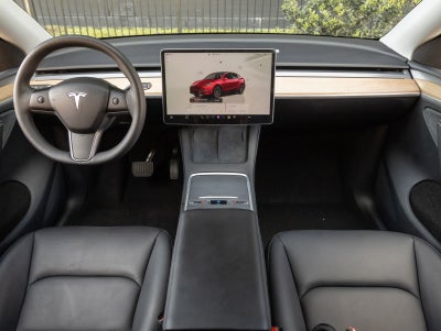 2024 Tesla Model Y Base