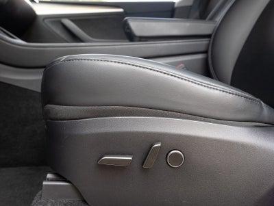 2024 Tesla Model Y Base