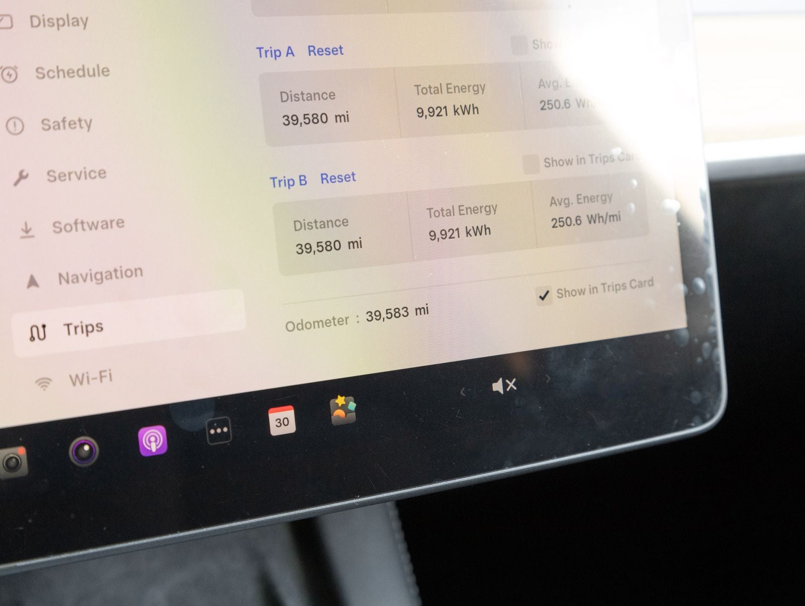 2024 Tesla Model Y Base