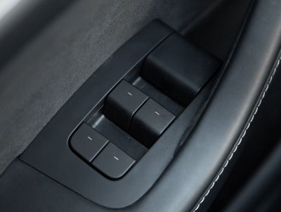 2024 Tesla Model Y Base