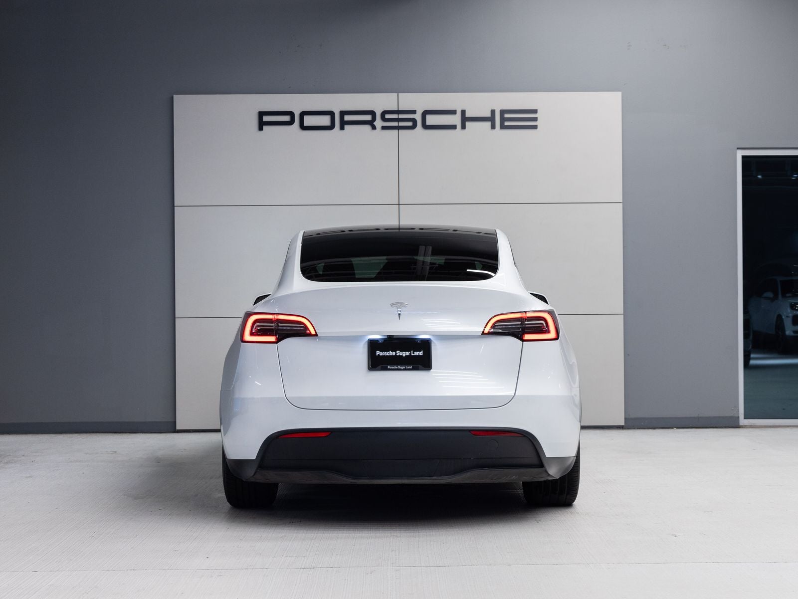 2024 Tesla Model Y Base