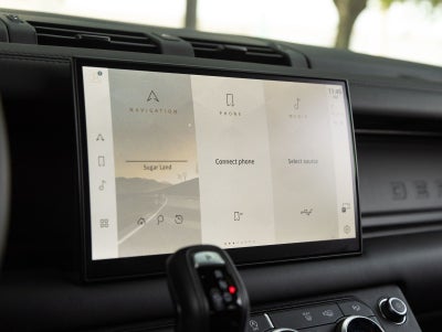 2025 Land Rover Defender 110 X-Dynamic SE