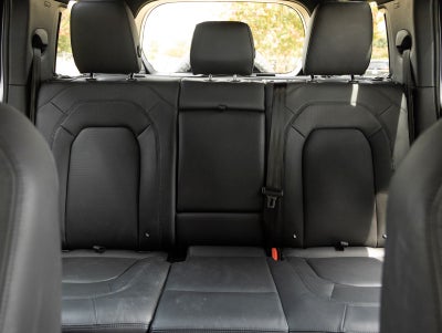 2025 Land Rover Defender 110 X-Dynamic SE