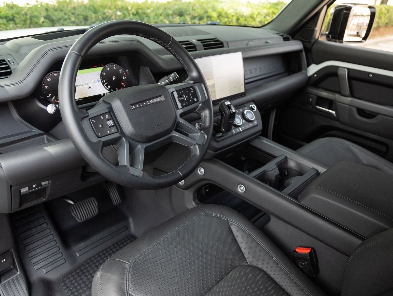 2025 Land Rover Defender 110 X-Dynamic SE