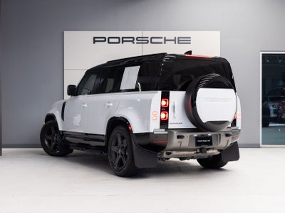 2025 Land Rover Defender 110 X-Dynamic SE