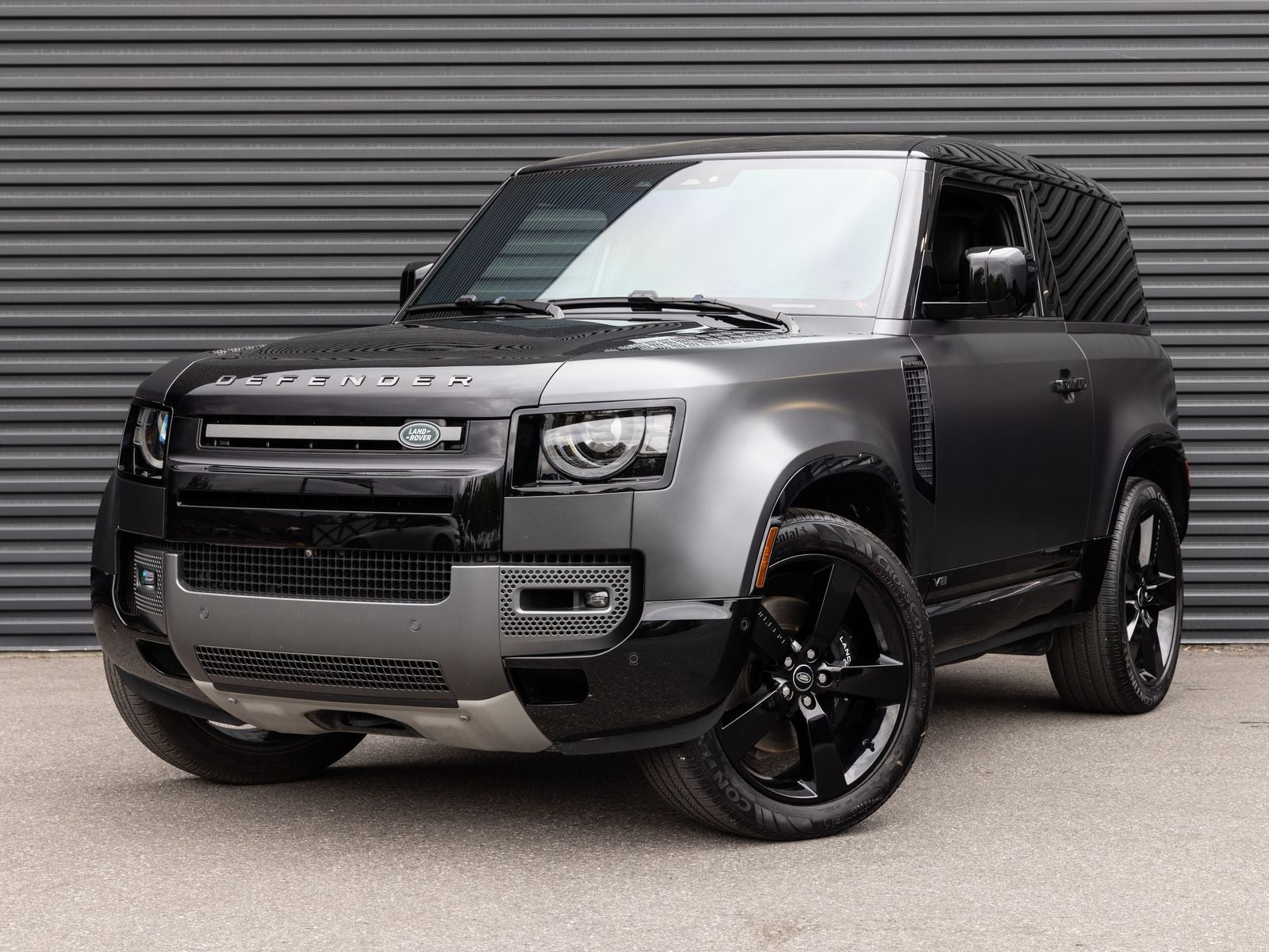 2024 Land Rover Defender 90 Carpathian Edition