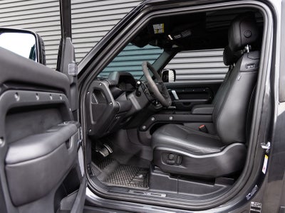 2024 Land Rover Defender 90 Carpathian Edition