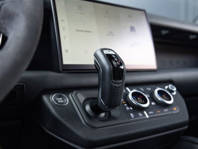 2024 Land Rover Defender 90 Carpathian Edition