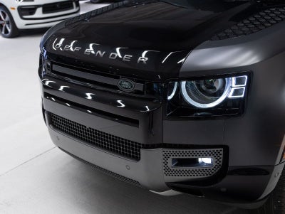 2024 Land Rover Defender 90 Carpathian Edition