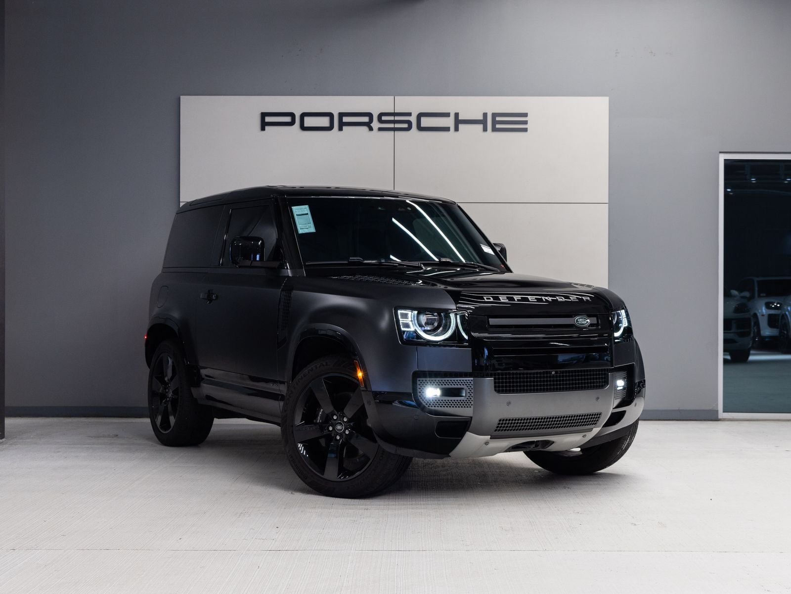 2024 Land Rover Defender 90 Carpathian Edition