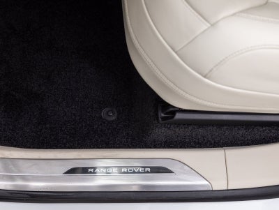 2025 Land Rover Range Rover SE
