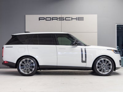 2025 Land Rover Range Rover SE