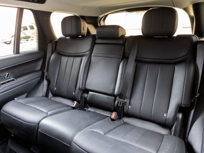 2025 Land Rover Range Rover Plug-In Hybrid SE