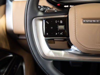2026 Land Rover Range Rover Plug-In Hybrid SE