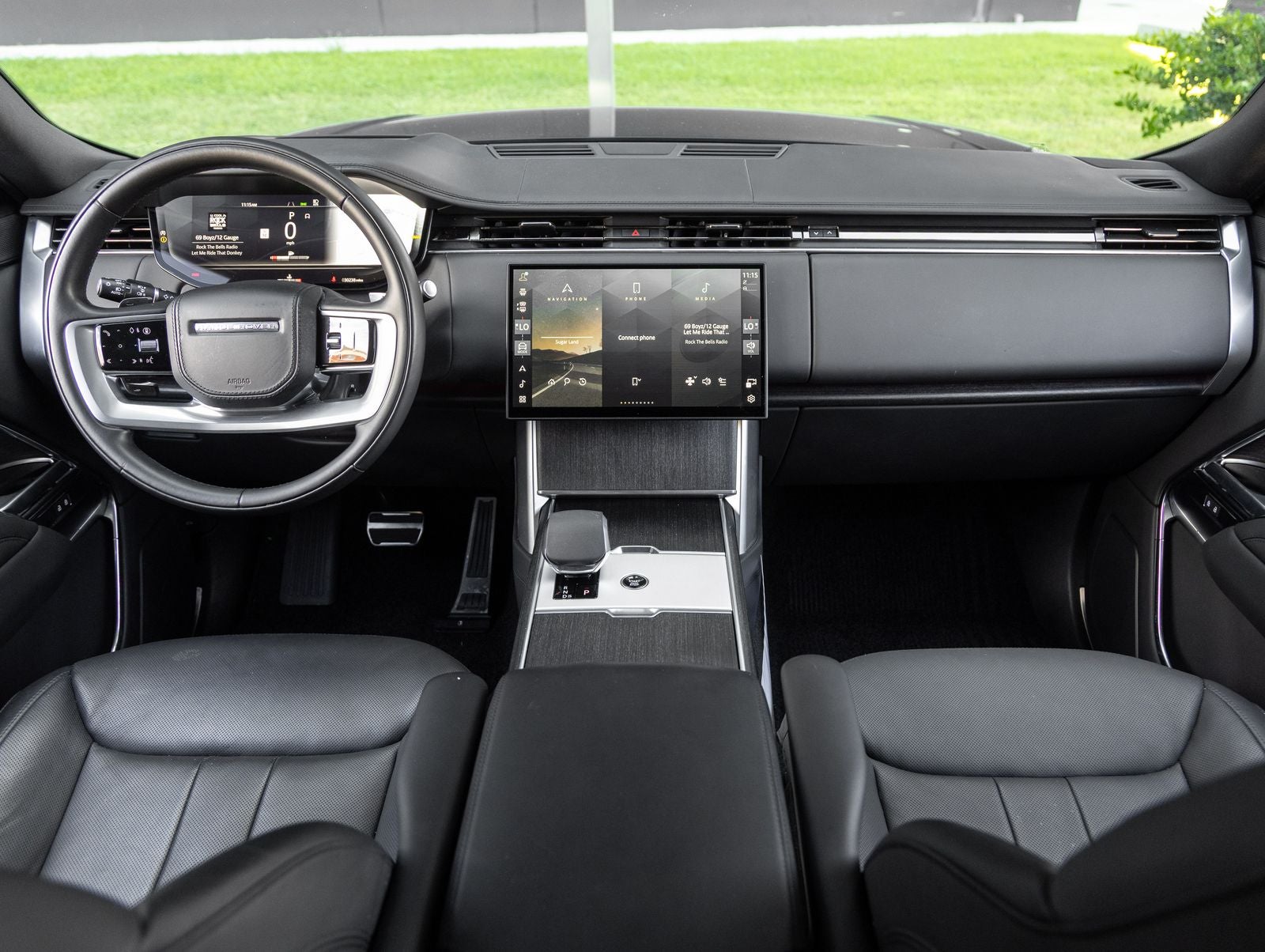 2025 Land Rover Range Rover SE