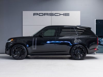 2025 Land Rover Range Rover SE