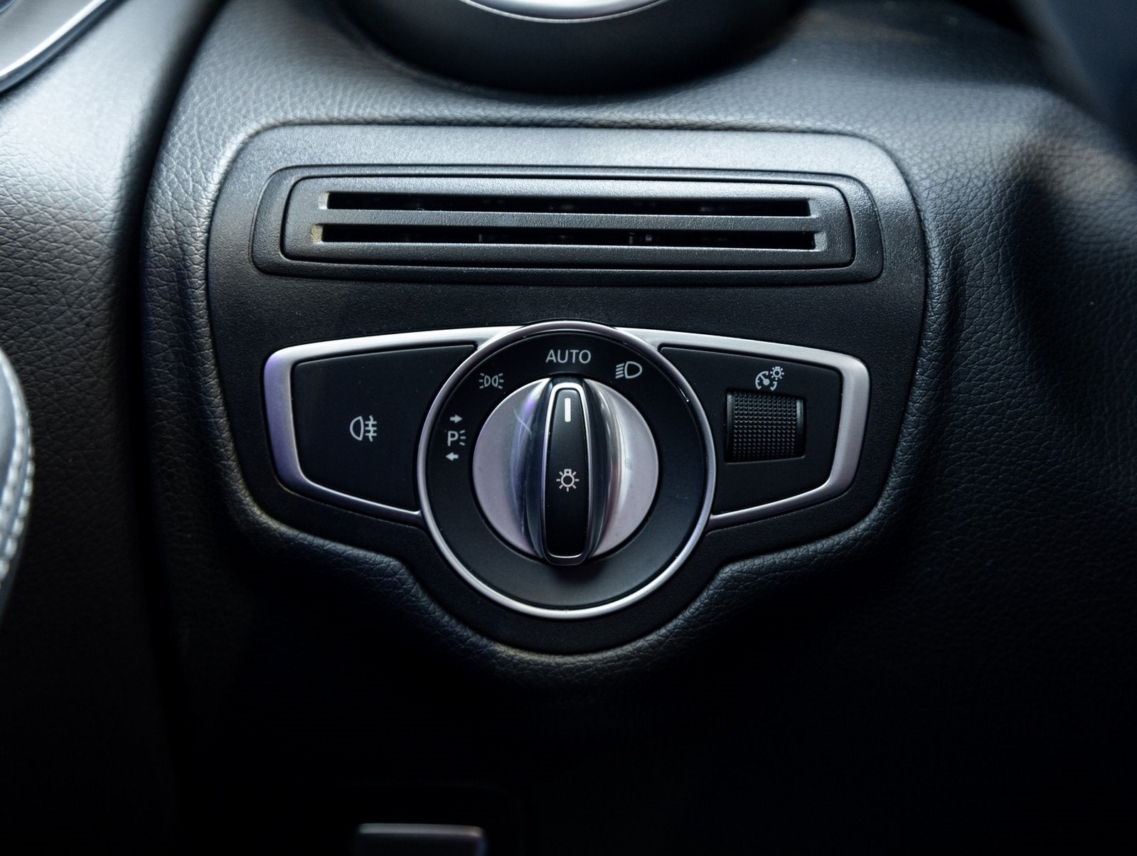 2020 Mercedes-Benz GLC GLC 300