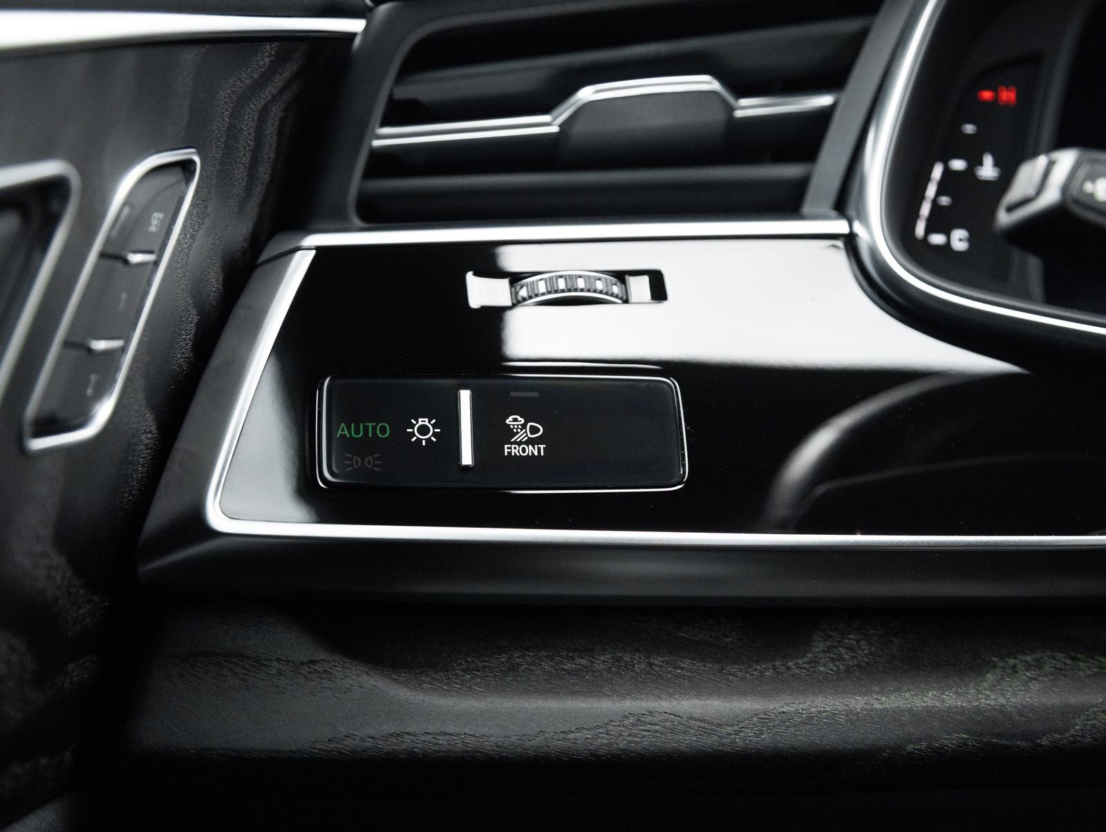 2021 Audi Q8 Prestige