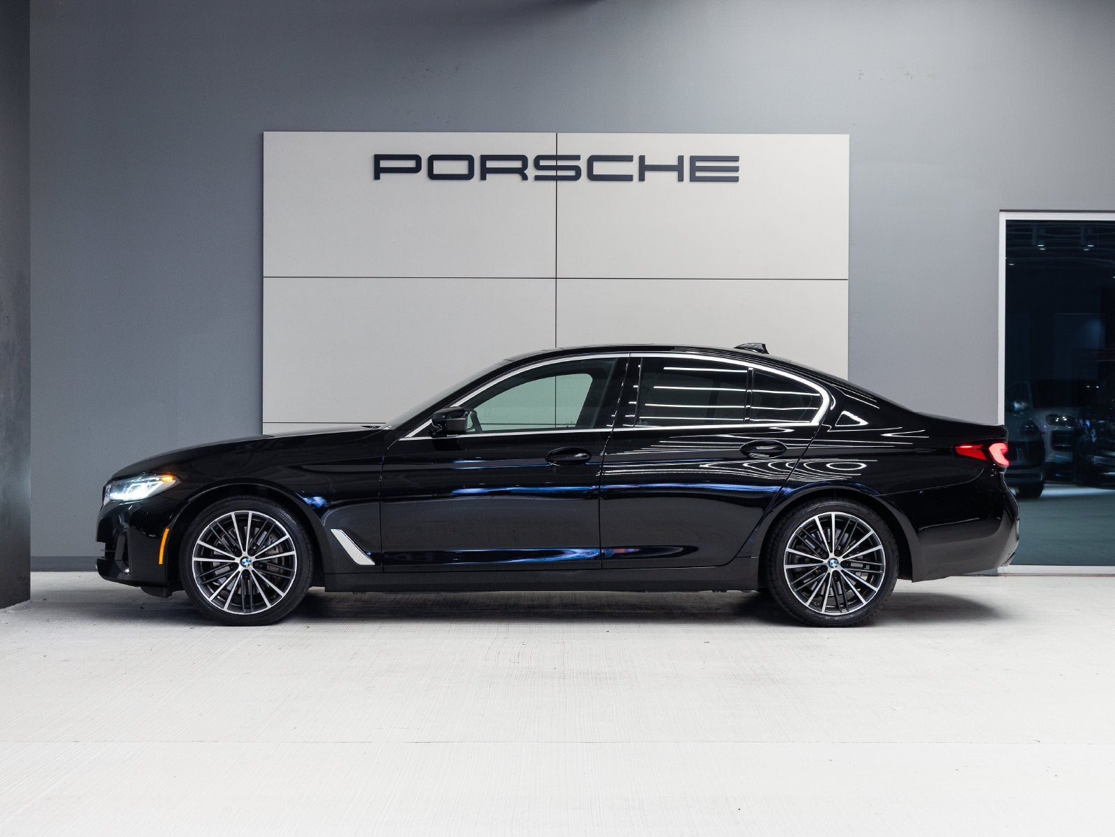 2022 BMW 5 Series 540i