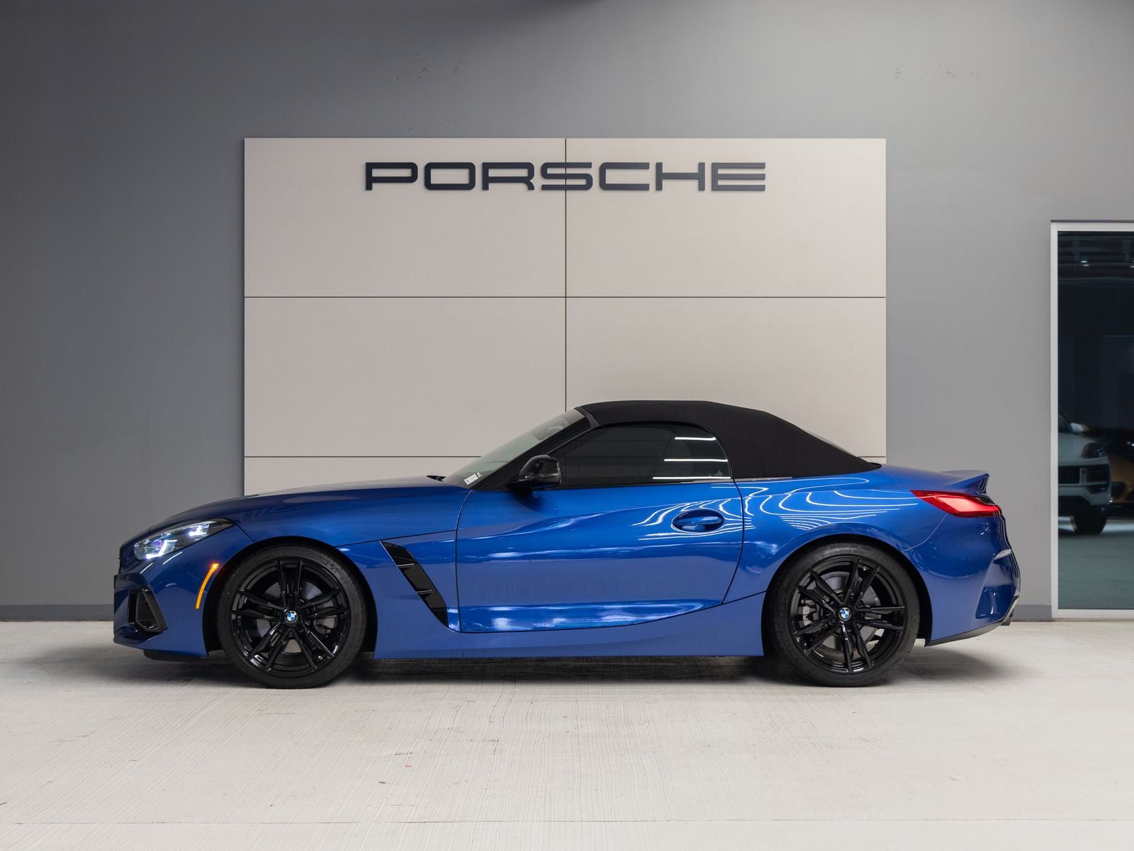 2023 BMW Z4 sDrive30i