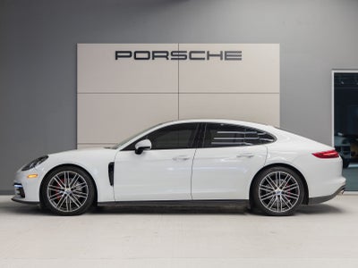 2018 Porsche Panamera Base