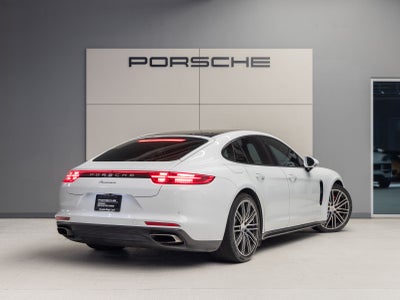 2018 Porsche Panamera Base