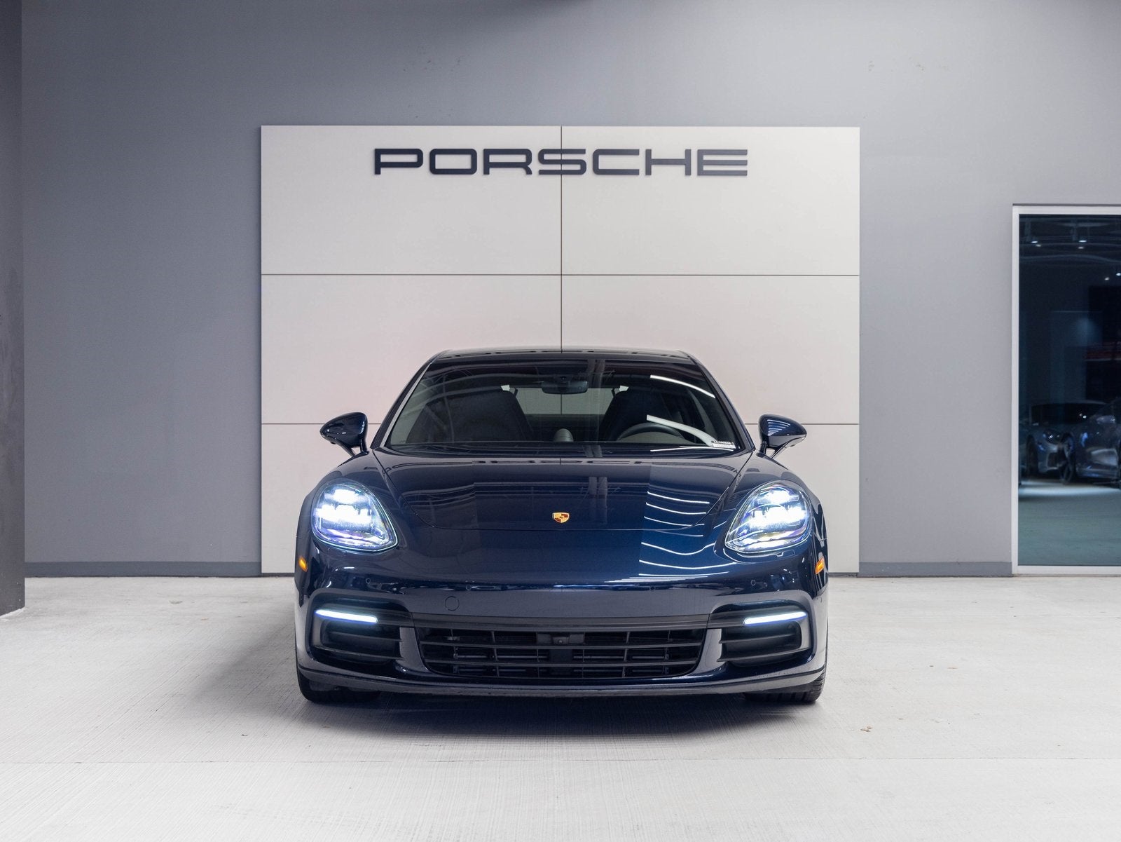 2020 Porsche Panamera Panamera
