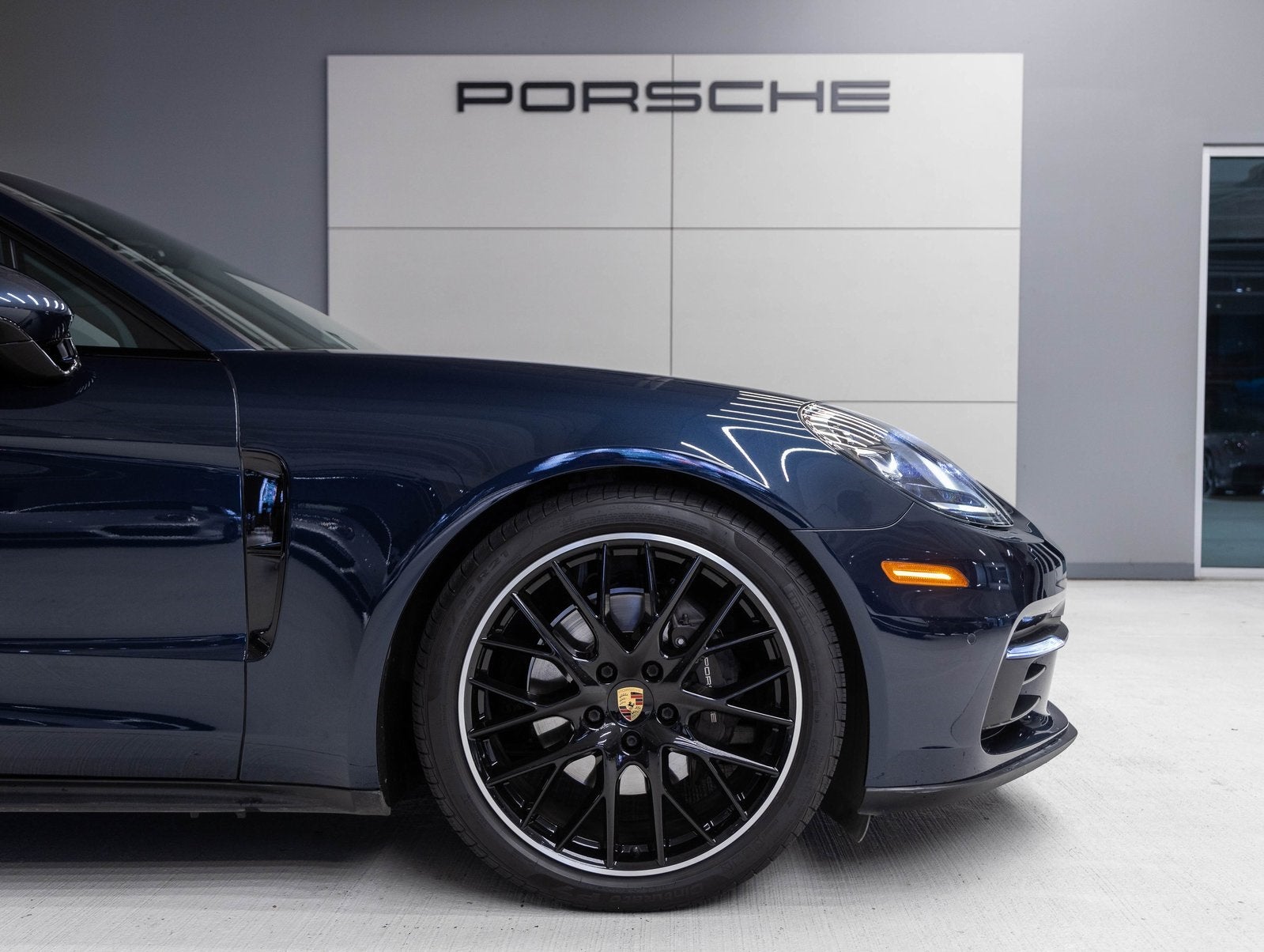 2020 Porsche Panamera Panamera