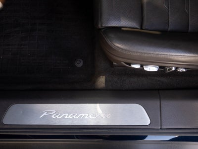 2020 Porsche Panamera Panamera