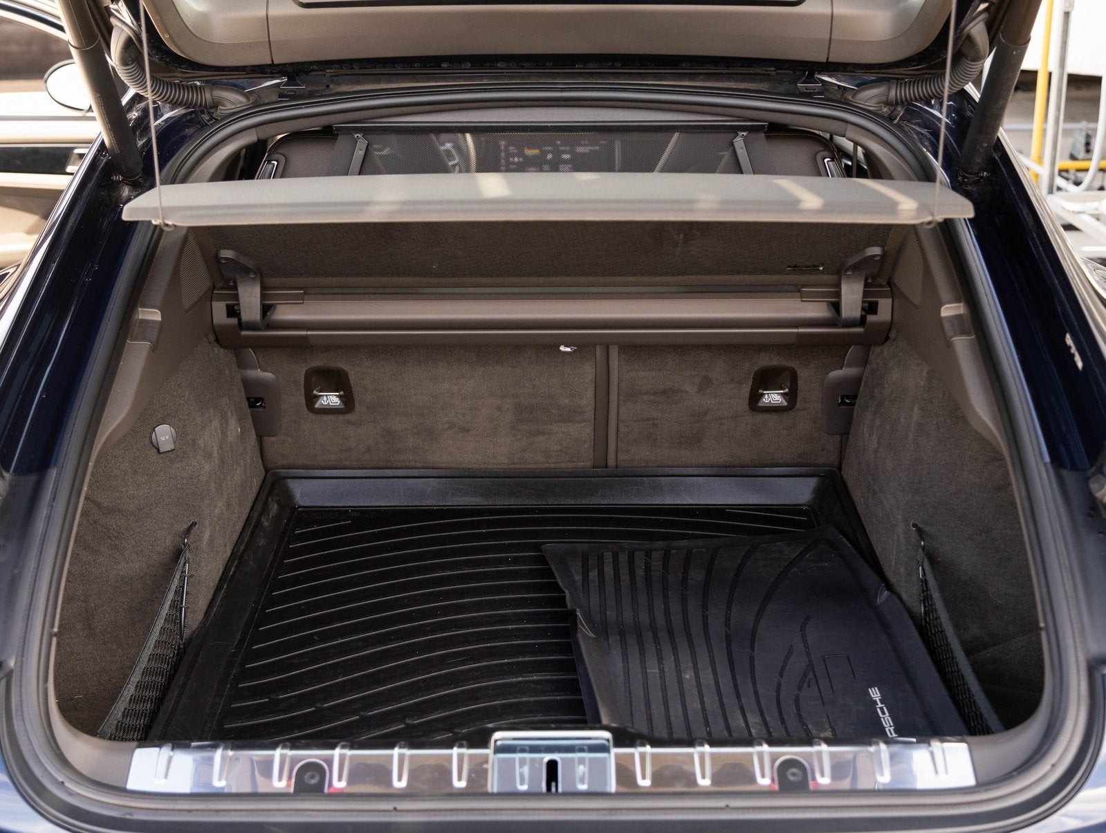 2020 Porsche Panamera Panamera