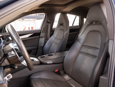 2020 Porsche Panamera Panamera