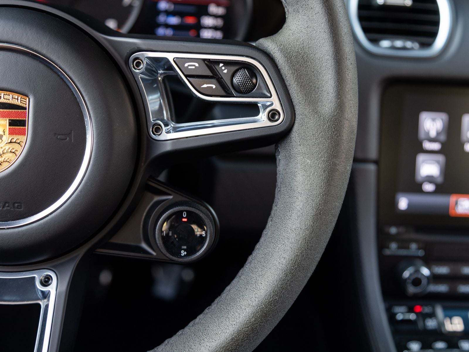 2022 Porsche 718 718 Cayman T
