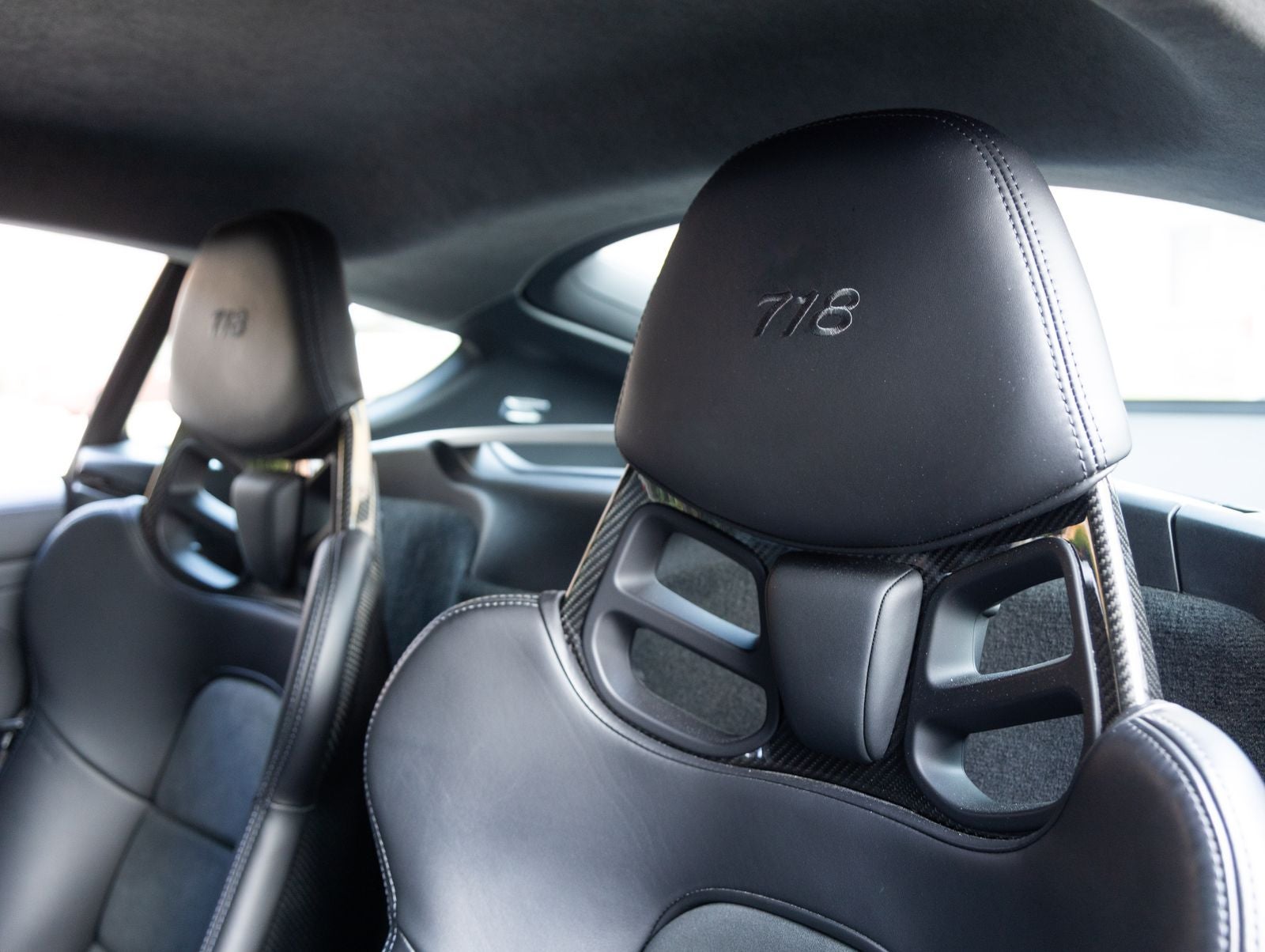 2022 Porsche 718 718 Cayman T