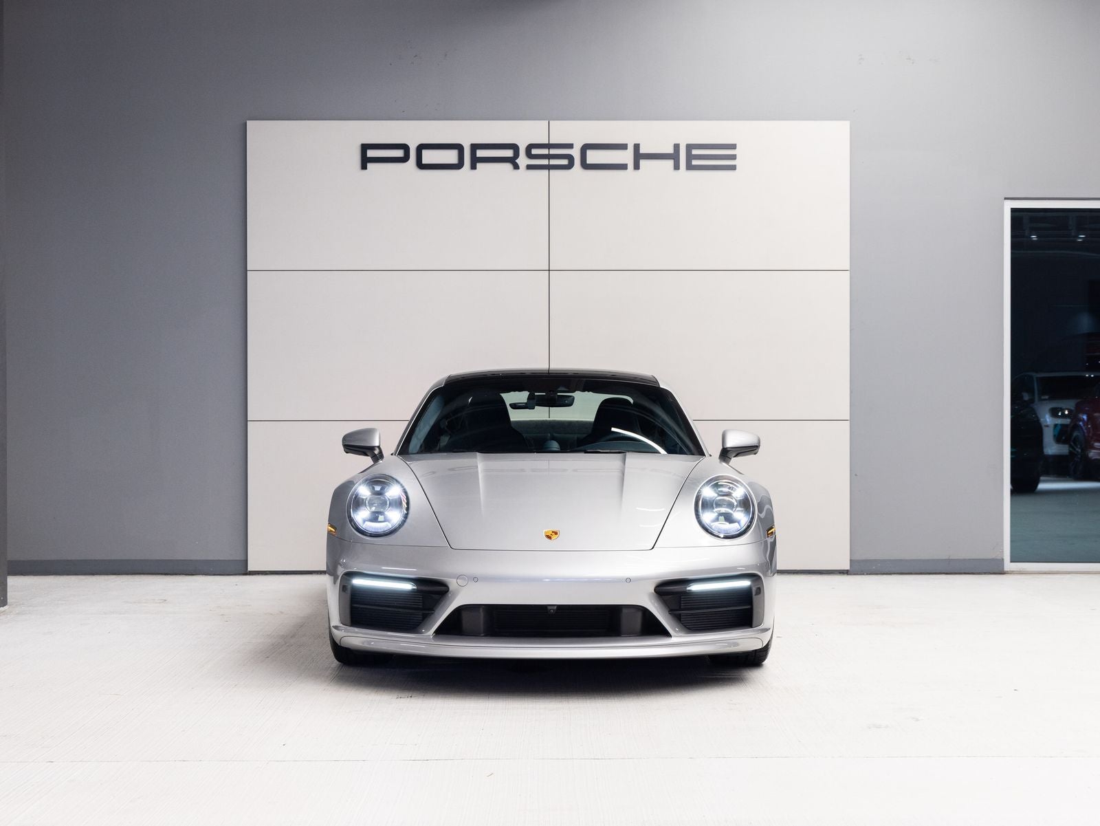 2022 Porsche 911 Carrera