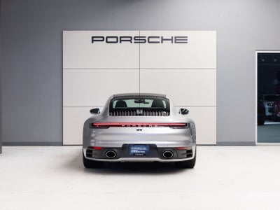 2022 Porsche 911 Carrera