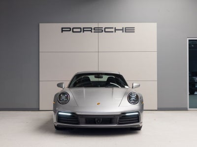 2020 Porsche 911 Carrera
